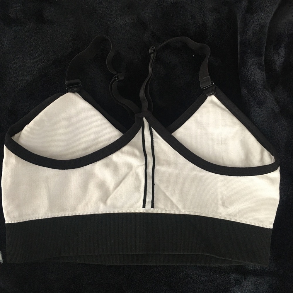 Sports bra - Picture 2 of 2